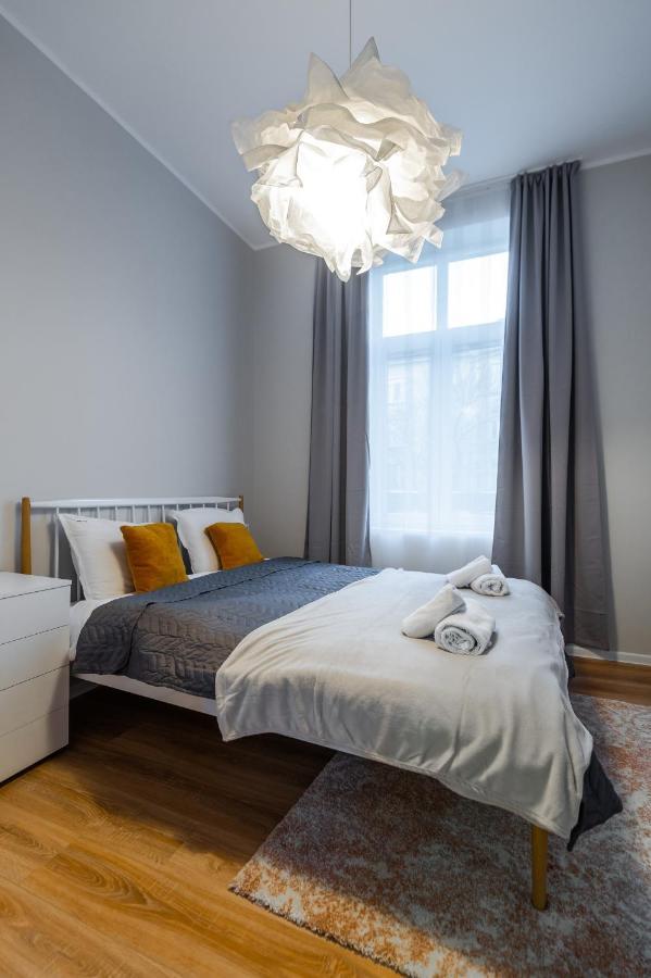 New Black & White - 2Bdr Apartment With Balcony Σόφια Εξωτερικό φωτογραφία