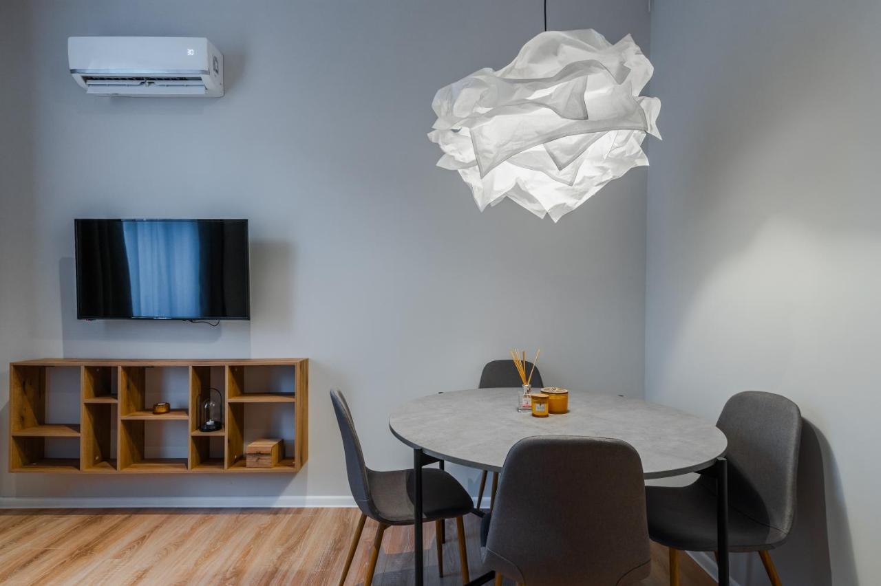 New Black & White - 2Bdr Apartment With Balcony Σόφια Εξωτερικό φωτογραφία