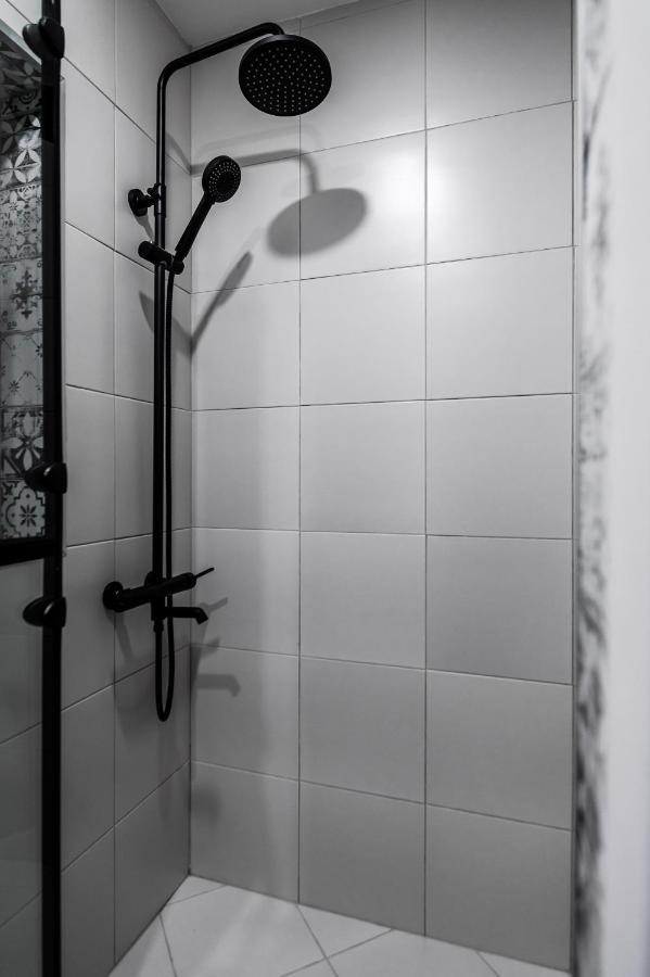 New Black & White - 2Bdr Apartment With Balcony Σόφια Εξωτερικό φωτογραφία